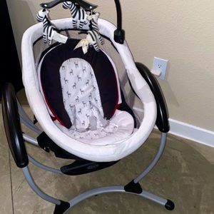 Electric  Baby swing/ Rocker and Bassinet